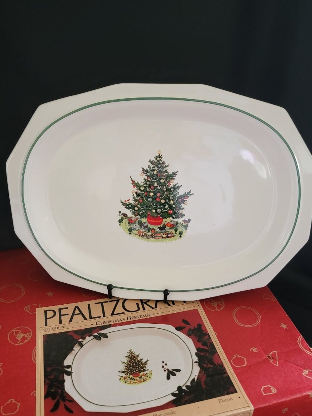 Pfaltzgraff Christmas Heritage 14" Serving Platter